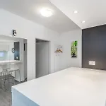 Family-friendly With Swimming Pool Pjescana Uvala, - 22778