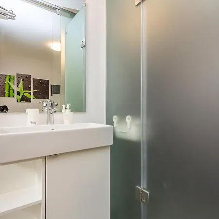 Appartamento Family-friendly With Swimming Pool Pjescana Uvala, - 22778 *