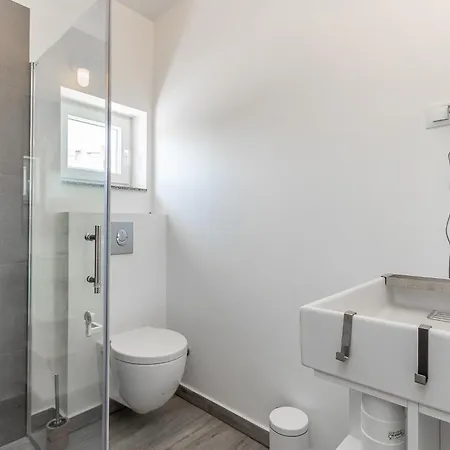 Appartamento Family-friendly With Swimming Pool Pjescana Uvala, - 22778