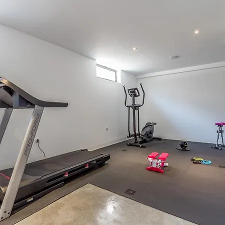 Family-friendly With Swimming Pool Pjescana Uvala, - 22778