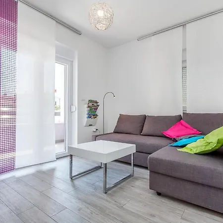 Family-friendly With Swimming Pool Pjescana Uvala, - 22778 Lejlighed