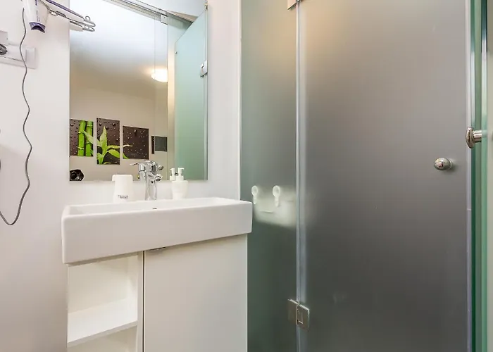 דירה Family-friendly With Swimming Pool Pjescana Uvala, - 22778 *