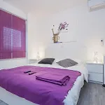 Family-friendly With Swimming Pool Pjescana Uvala, - 22778 Apartment Pula
