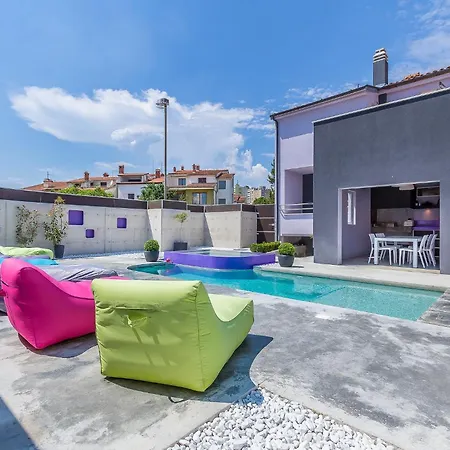 Family-friendly With Swimming Pool Pjescana Uvala, - 22778 شقة بولا