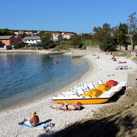 Family-friendly With Swimming Pool Pjescana Uvala, - 22778 * بولا