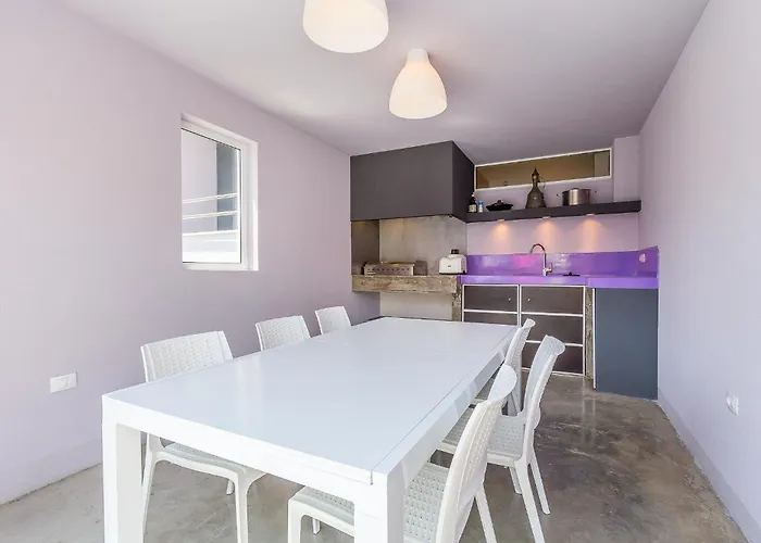 Family-friendly With Swimming Pool Pjescana Uvala, - 22778 * بولا